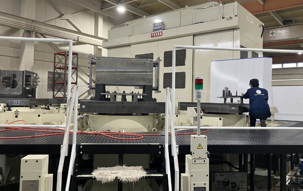 大型マシニングセンターの導入				